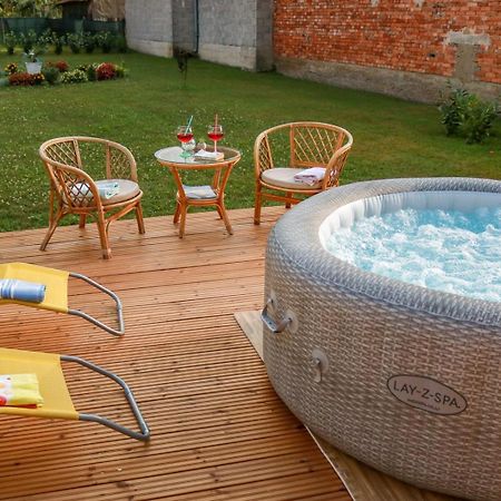 Guest House Studio Apartman Marina - With Jacuzzi, Free Parking, Pet Friendly Karlovac Exteriör bild