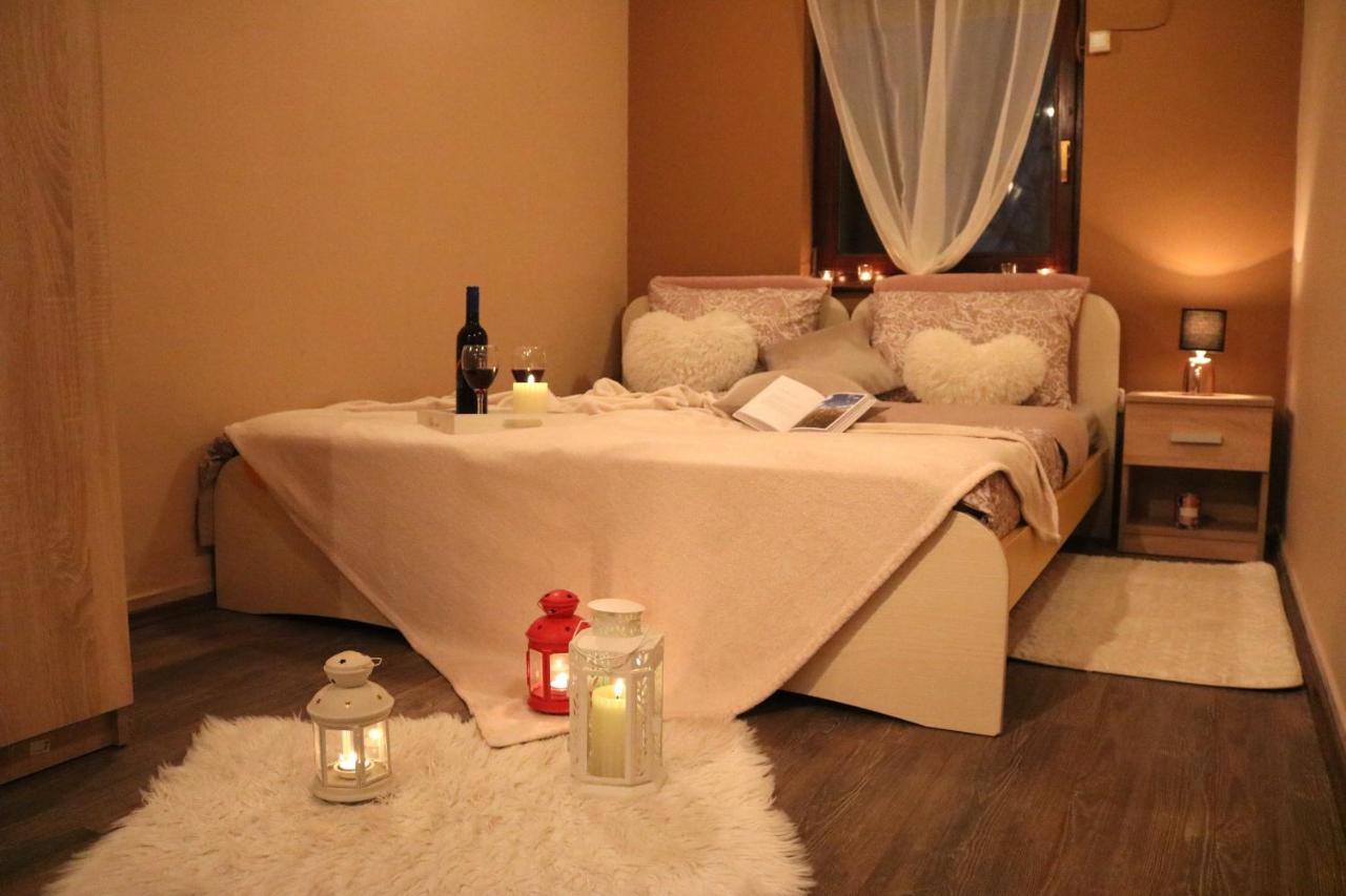 Guest House Studio Apartman Marina - With Jacuzzi, Free Parking, Pet Friendly Karlovac Exteriör bild